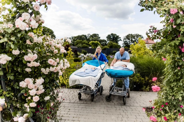 Медики і реабілітологи борються за кожен день цих дітей